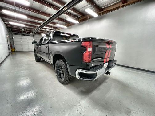 Black 2024 Chevrolet Silverado 1500 LT