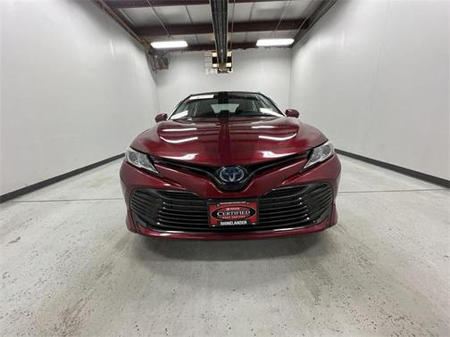2019 Toyota Camry Hybrid LE