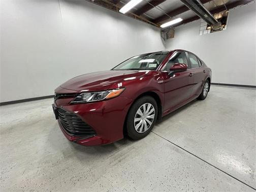 2019 Toyota Camry Hybrid LE