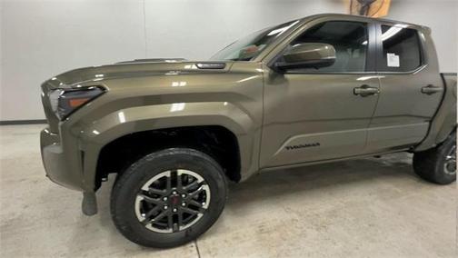 2025 Toyota Tacoma Hybrid TRD Sport