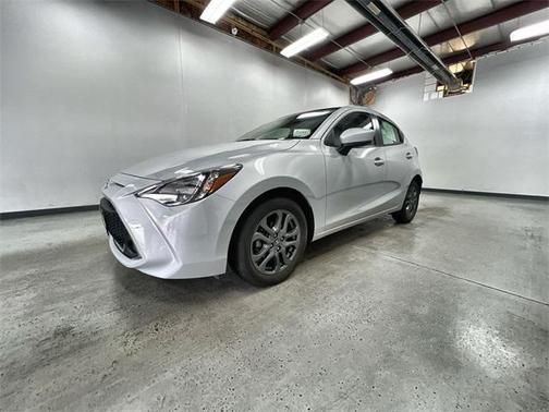 2020 Toyota Yaris Sedan LE