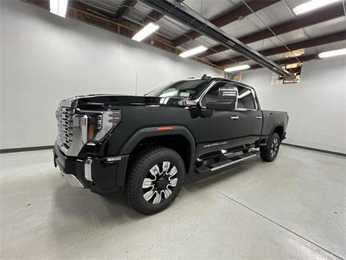 2025 GMC Sierra 2500 Denali
