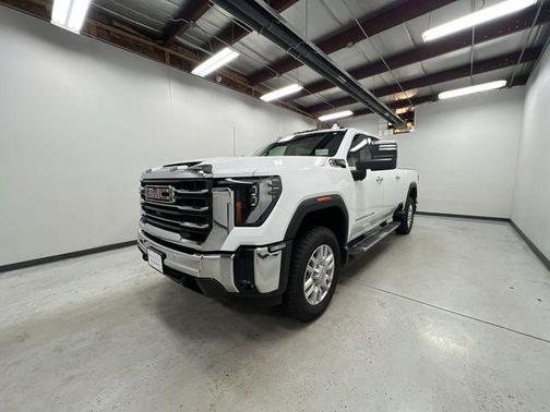 2024 GMC Sierra 2500 SLT