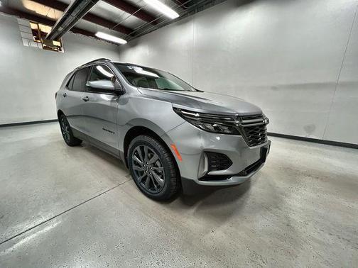 Sterling Gray Metallic 2023 Chevrolet Equinox AWD RS
