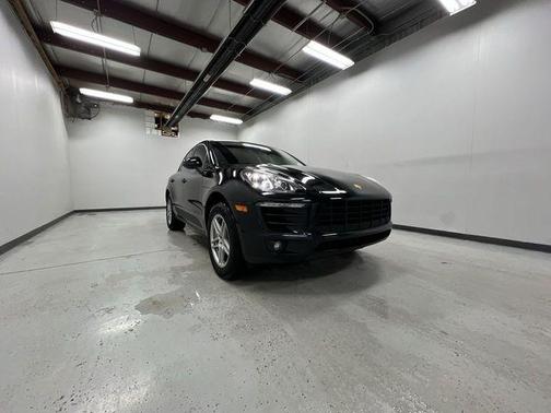 2017 Porsche Macan Base