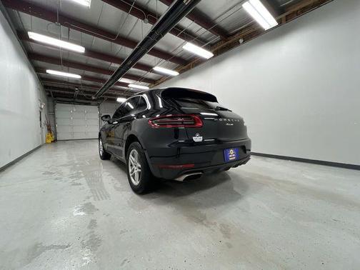 2017 Porsche Macan Base