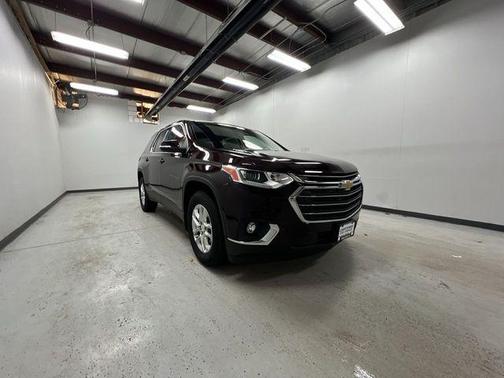 2021 Chevrolet Traverse LT Leather