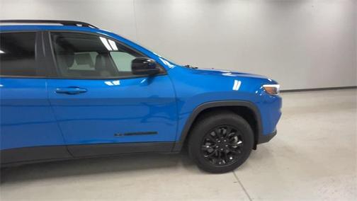 2023 Jeep Cherokee Altitude