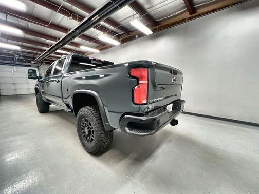 Cypress Gray 2026 Chevrolet Silverado 2500 Crew Cab, Standard Bed, XR2, 4WD