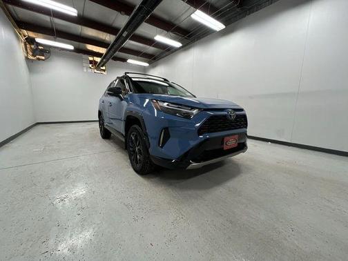 2025 Toyota RAV4 Hybrid SE