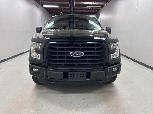 SHADOW BLACK 2016 Ford F-150 XLT