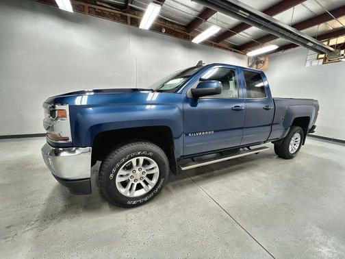 Deep Ocean Blue Metallic 2017 Chevrolet Silverado 1500 1LT