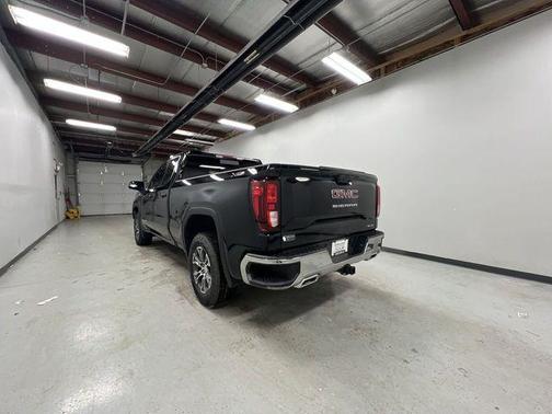 Onyx Black 2026 GMC Sierra 1500 SLE