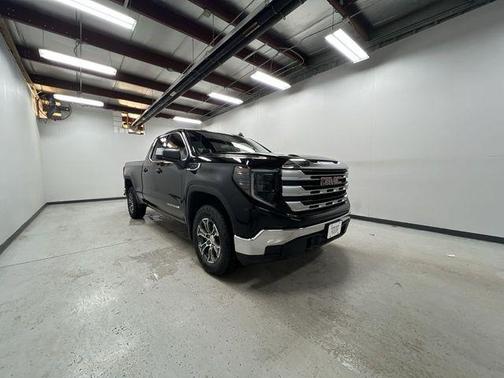 Onyx Black 2026 GMC Sierra 1500 SLE