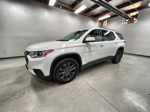 Summit White 2021 Chevrolet Traverse RS