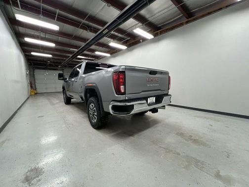 2026 GMC Sierra 2500 SLE