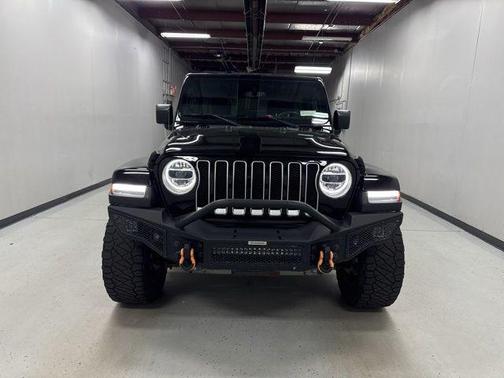 Black Clearcoat 2018 Jeep Wrangler Unlimited Sahara