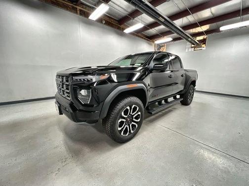 Onyx Black 2026 GMC Canyon AT4