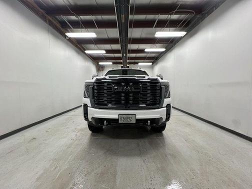 2024 GMC Sierra 3500 Denali