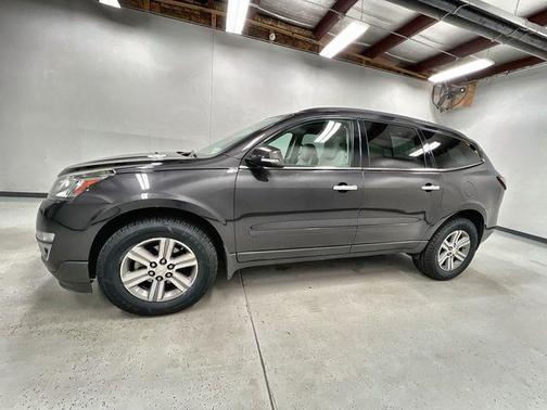 Tungsten Metallic 2016 Chevrolet Traverse 2LT