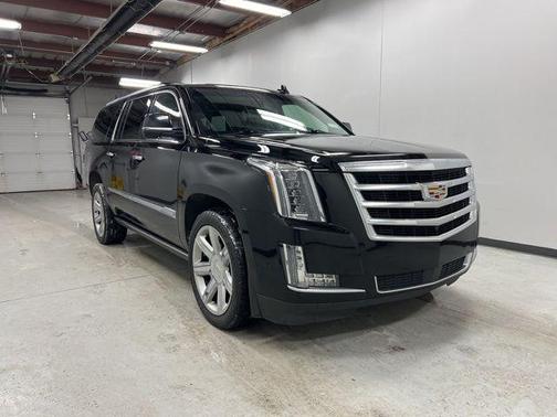 2018 Cadillac Escalade ESV Premium Luxury