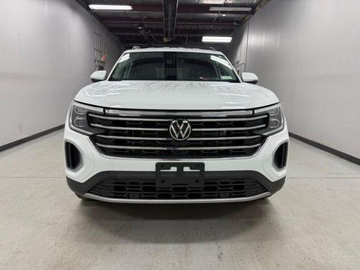 2024 Volkswagen Atlas 2.0T SE w/Technology 4MOTION