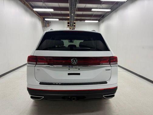 2024 Volkswagen Atlas 2.0T SE w/Technology 4MOTION