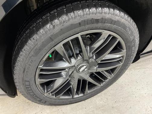 2025 Cadillac Escalade IQ Sport 1