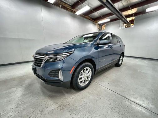 Lakeshore Blue Metallic 2024 Chevrolet Equinox 1LT