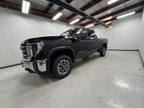 2026 GMC Sierra 2500 SLE