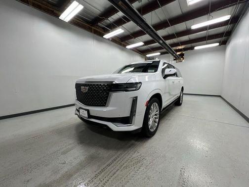 Crystal White Tricoat 2022 Cadillac Escalade ESV Premium Luxury
