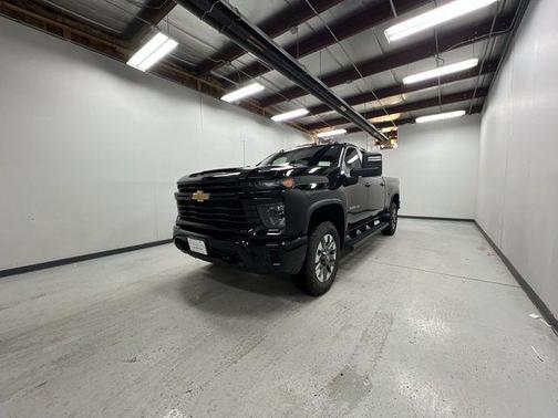 2024 Chevrolet Silverado 2500 Custom