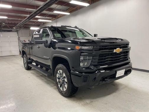 2024 Chevrolet Silverado 2500 Custom