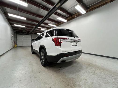 2023 GMC Acadia AWD SLT