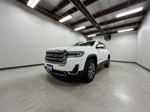 2023 GMC Acadia AWD SLT