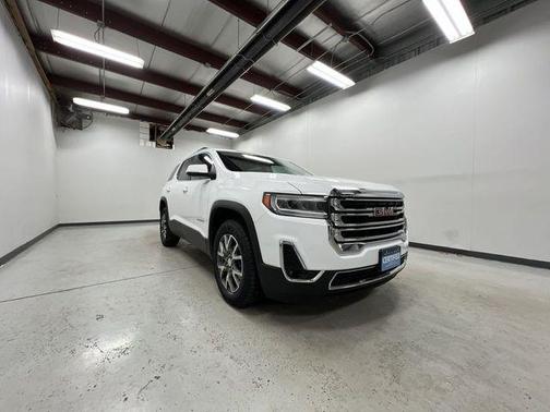 2023 GMC Acadia AWD SLT