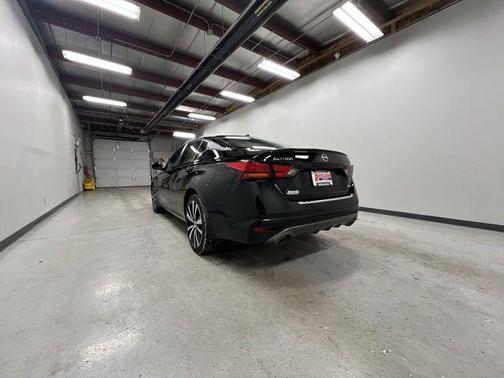 2021 Nissan Altima SR Intelligent AWD