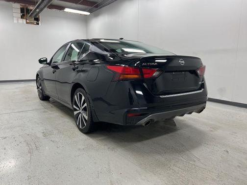 2021 Nissan Altima SR Intelligent AWD