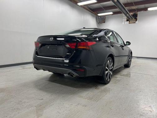 2021 Nissan Altima SR Intelligent AWD