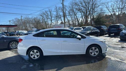 2018 Chevrolet Cruze LS
