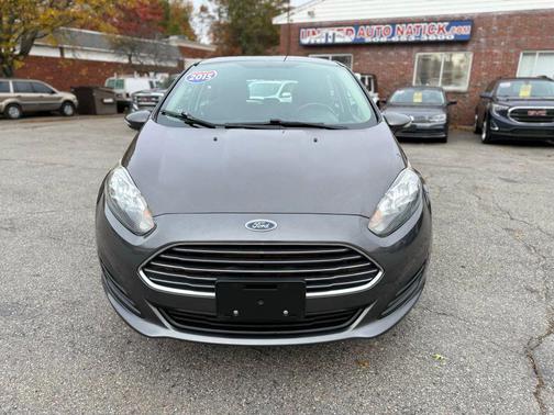 2015 Ford Fiesta SE