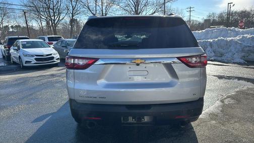 2021 Chevrolet Traverse LT Cloth