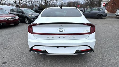 2022 Hyundai SONATA Hybrid SE