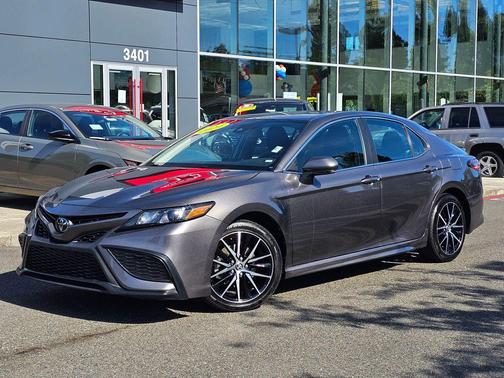 Predawn Gray Mica 2024 Toyota Camry SE