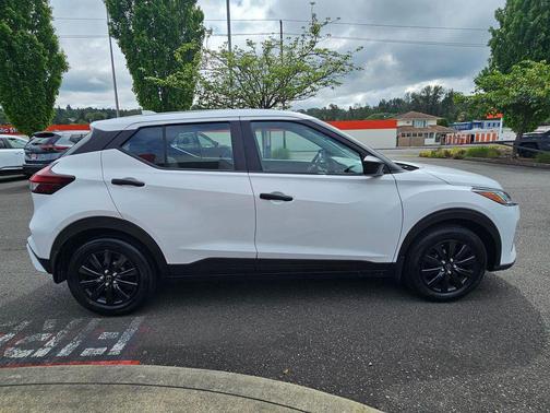Fresh Powder 2022 Nissan Kicks S