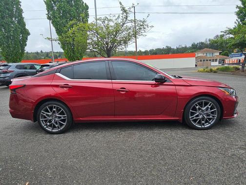 Scarlet Ember Tintcoat 2023 Nissan Altima SR VC-Turbo FWD