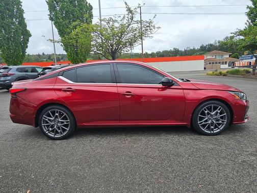 Scarlet Ember Tintcoat 2023 Nissan Altima SR VC-Turbo FWD
