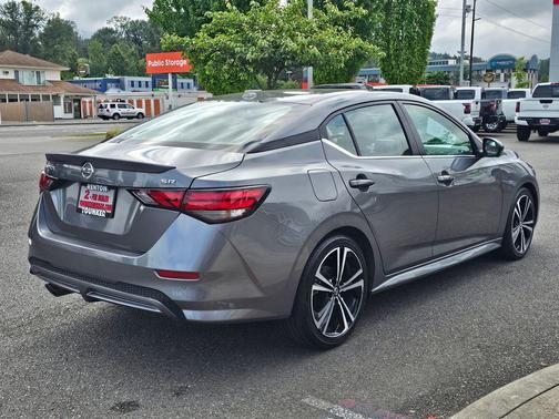 Gun Metallic 2023 Nissan Sentra SR
