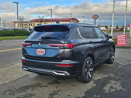 Graphite Gray 2026 Mitsubishi Outlander SEL 1.5T S-AWC