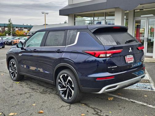 Cosmic Blue Metallic 2025 Mitsubishi Outlander PHEV SE S-AWC